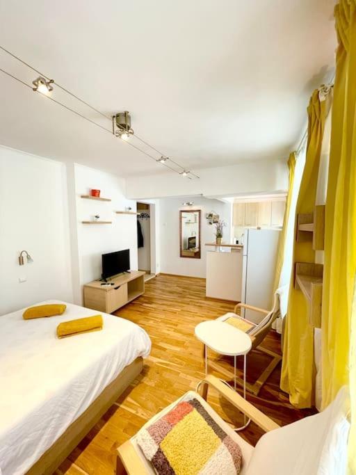 Boutique Apartment In The Bucharest City Center Kültér fotó